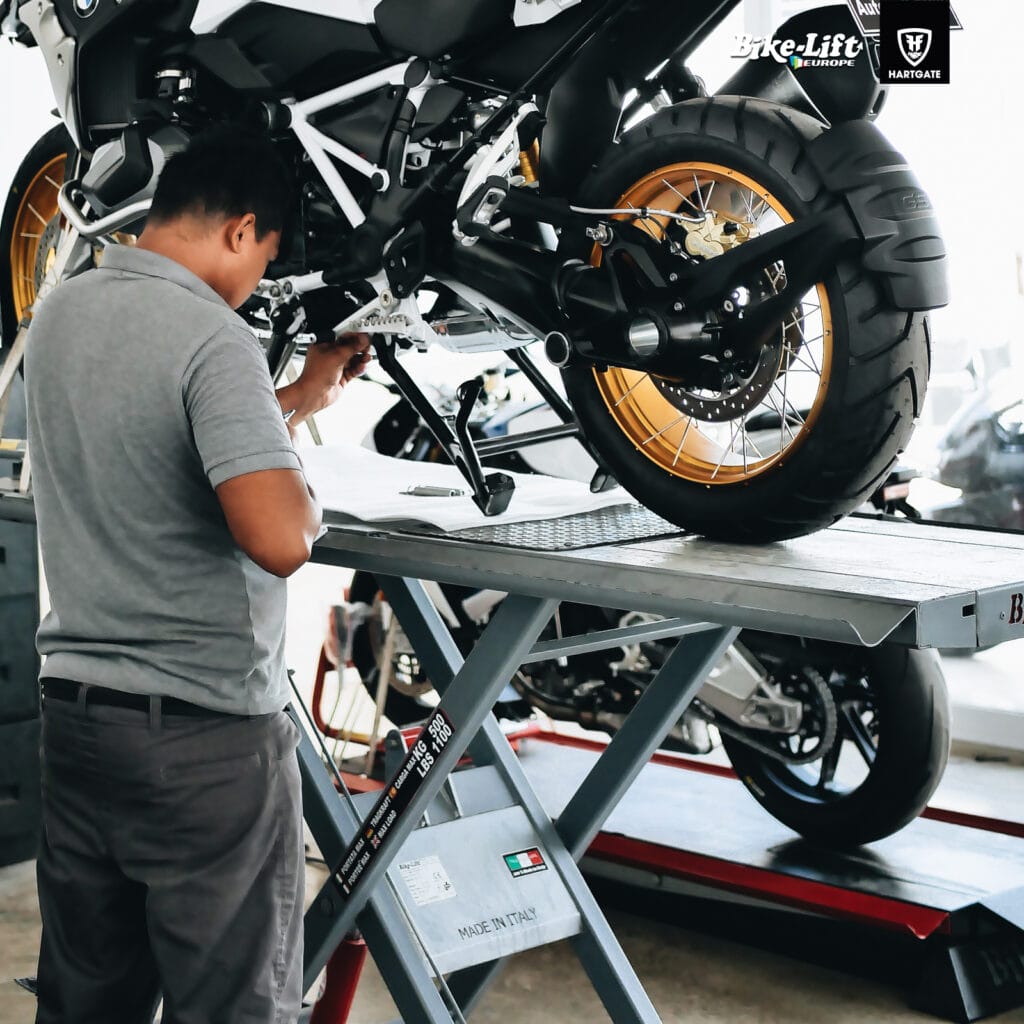 The Physics of the Workshop: Technical Tips for Professionals 2 bikelift3